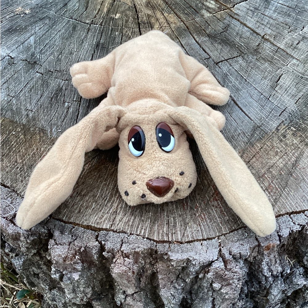 Vintage Pound Puppies Dog Plush Stuffed Animal 6" (flaw)